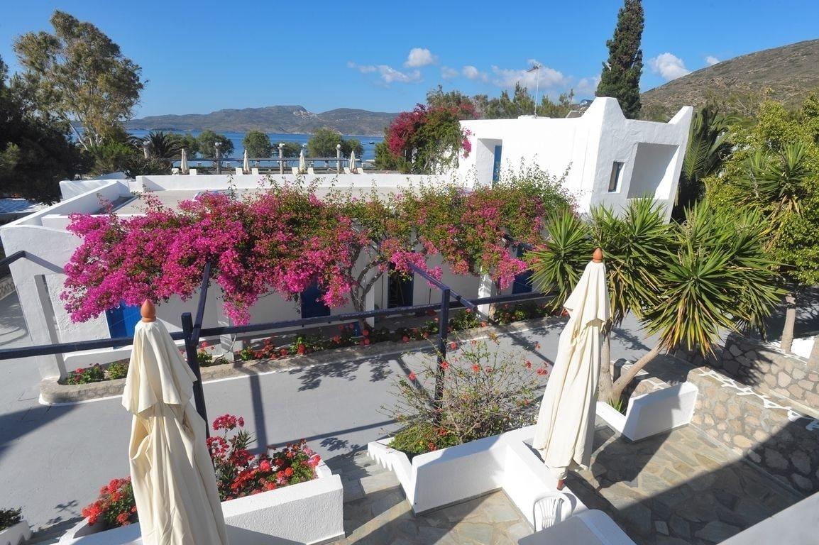 Lagada Beach Hotel Adamantas  Bagian luar foto