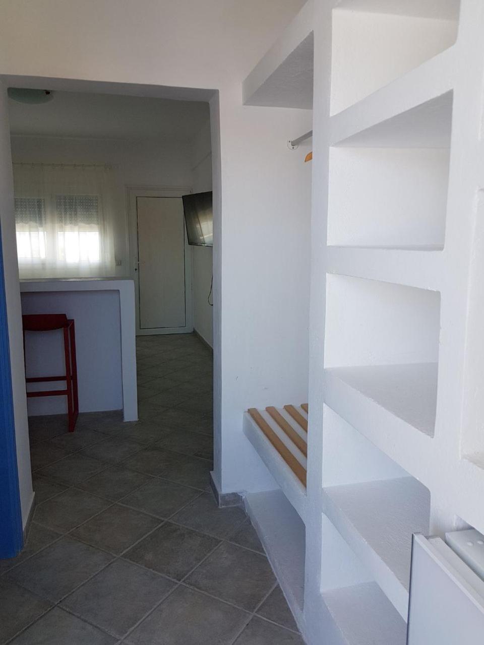 Lagada Beach Hotel Adamantas  Bagian luar foto