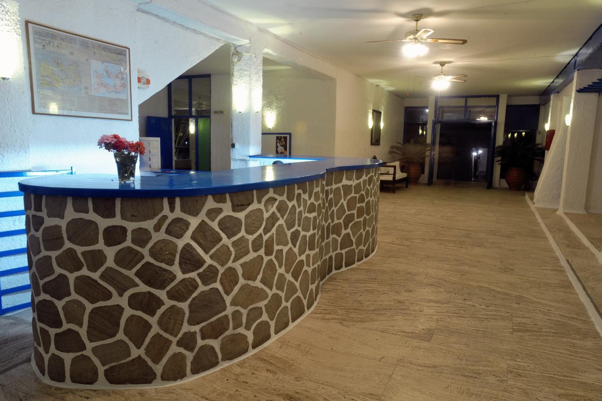 Lagada Beach Hotel Adamantas  Bagian luar foto